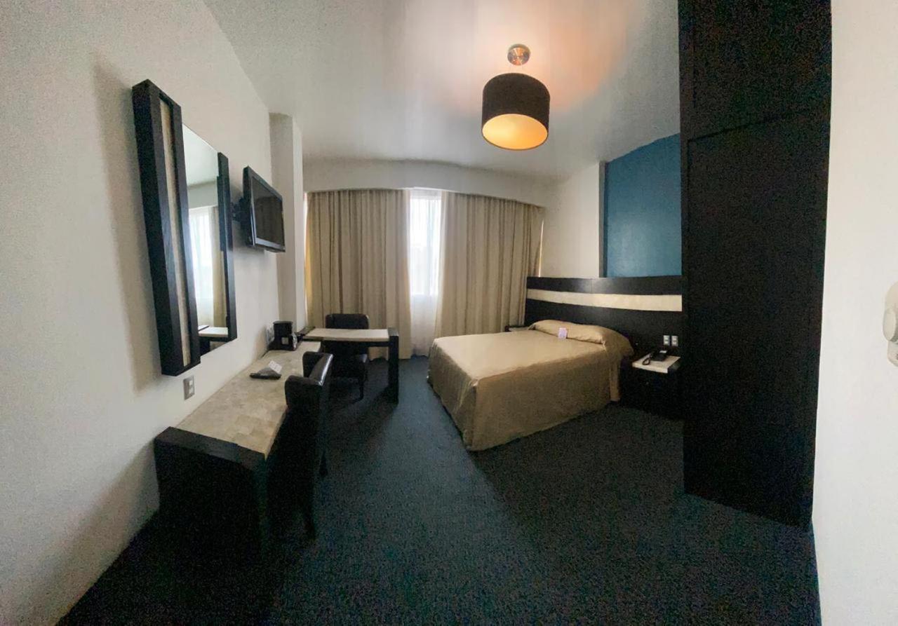 Hotel Real Rex León Buitenkant foto