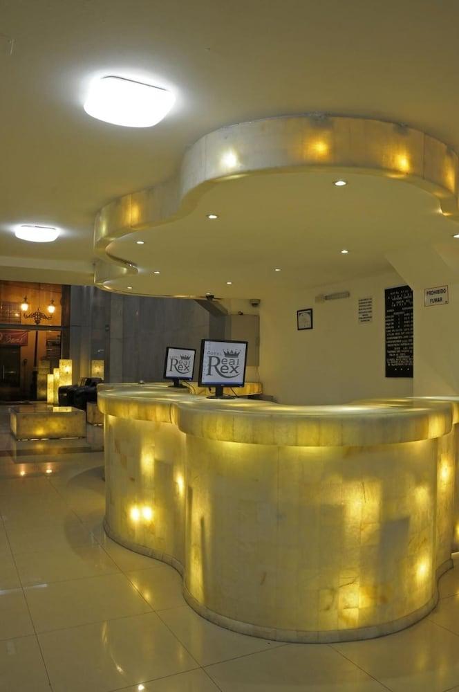 Hotel Real Rex León Buitenkant foto