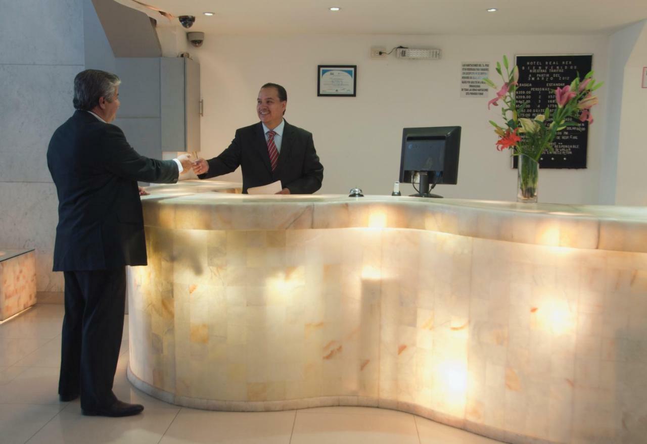 Hotel Real Rex León Buitenkant foto